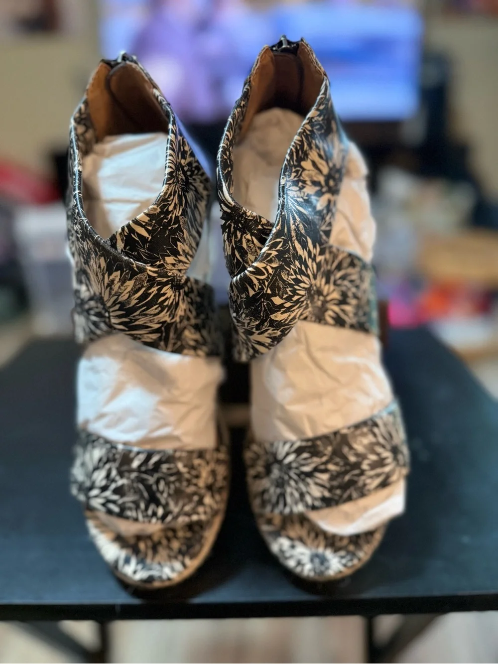 Patricia Nash Black & White Floral Espadrille Wedge Sandals
